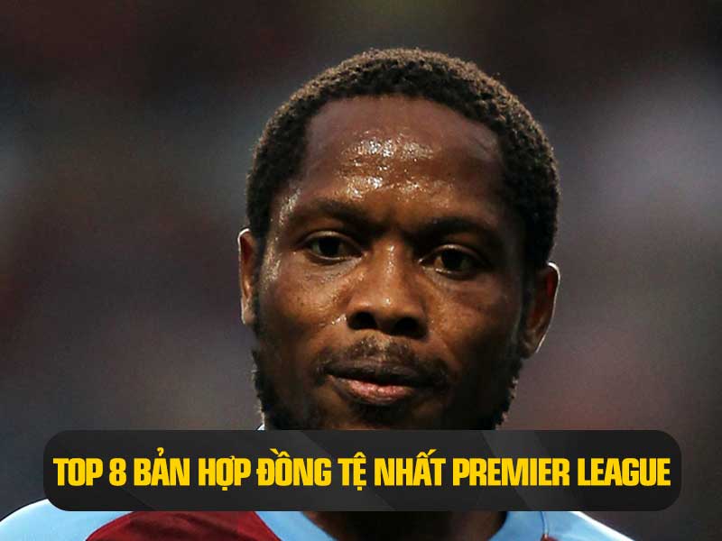 Một chiếc máy tài năng quét ở giữa sân đã bị Ngoại Hạng Anh thiêu rụi.