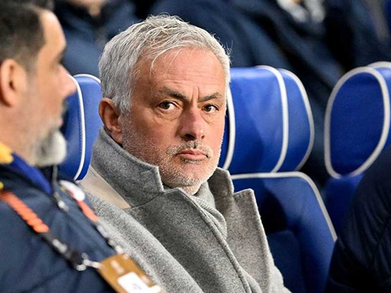 Jose Mourinho vẫn hành Fenerbahce theo triết lí cũ và có vẻ nó không còn hợp thời nữa!