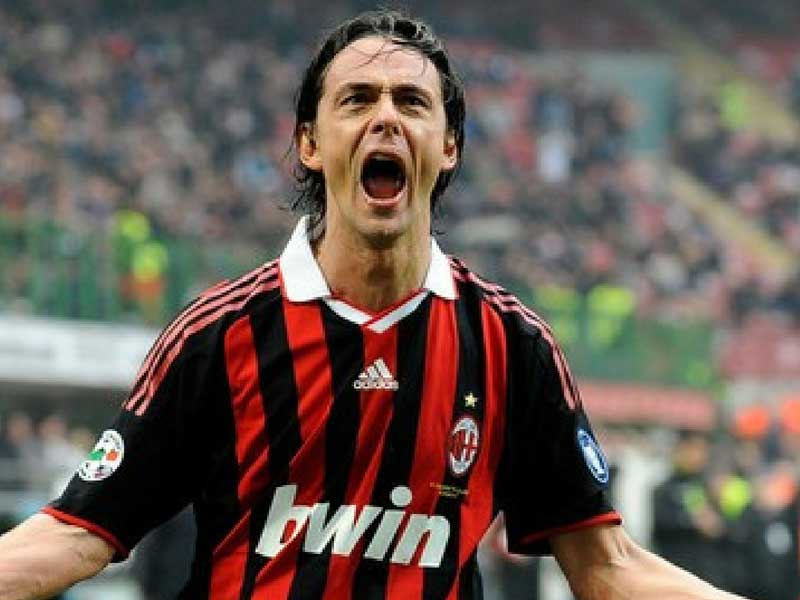 Filippo Inzaghi là mẫu số 9 cổ điển điển hình.