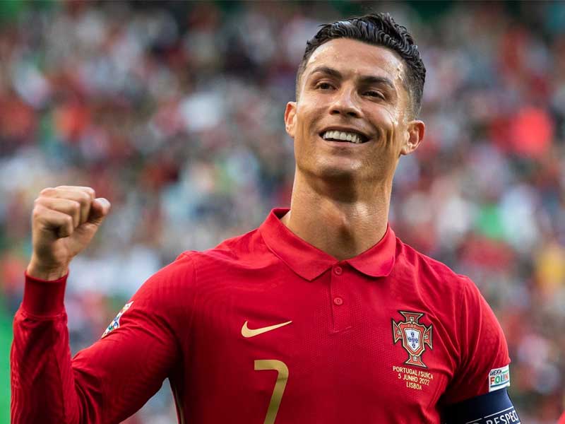 Cristiano Ronaldo đang ngày càng dần tiến hóa để áp sát khung thành đối phương, chơi bớt tốn thể lực hơn.