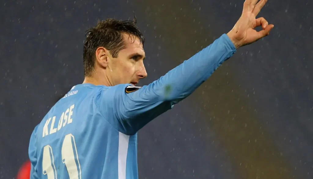 Miroslav Klose - Người hùng của sự trung thực