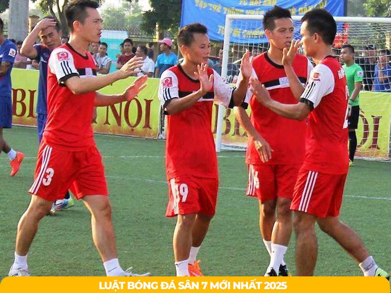 Cần thể hiện sự am hiểu sâu sắc về luật bóng đá sân 7 để không mắc lỗi trong khi thi đấu.